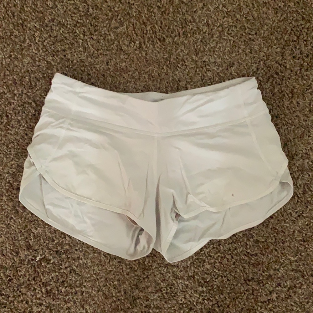 lululemon white running shorts size 6